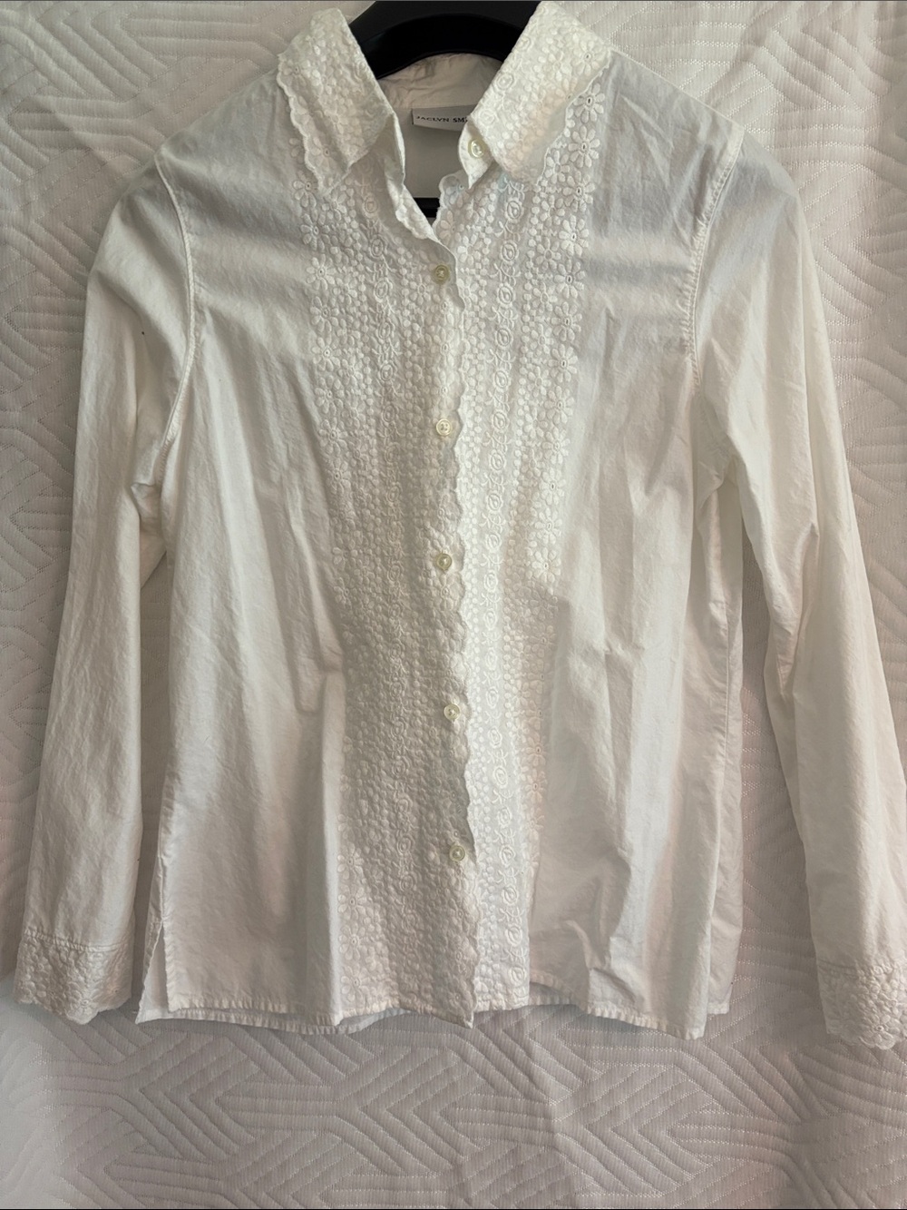 Jaclyn Smith White Embroidered Button-Down Shirt